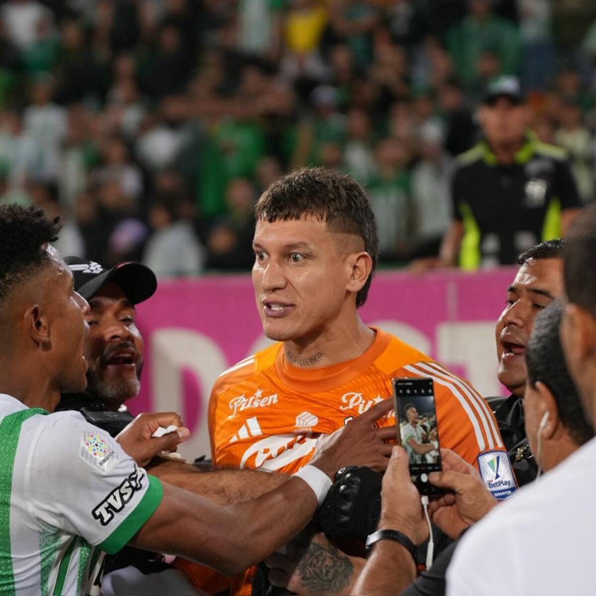 Partido Nacional vs Medellín terminó a los golpes: Aguerre y 2 jugadores de Nacional vieron la roja
