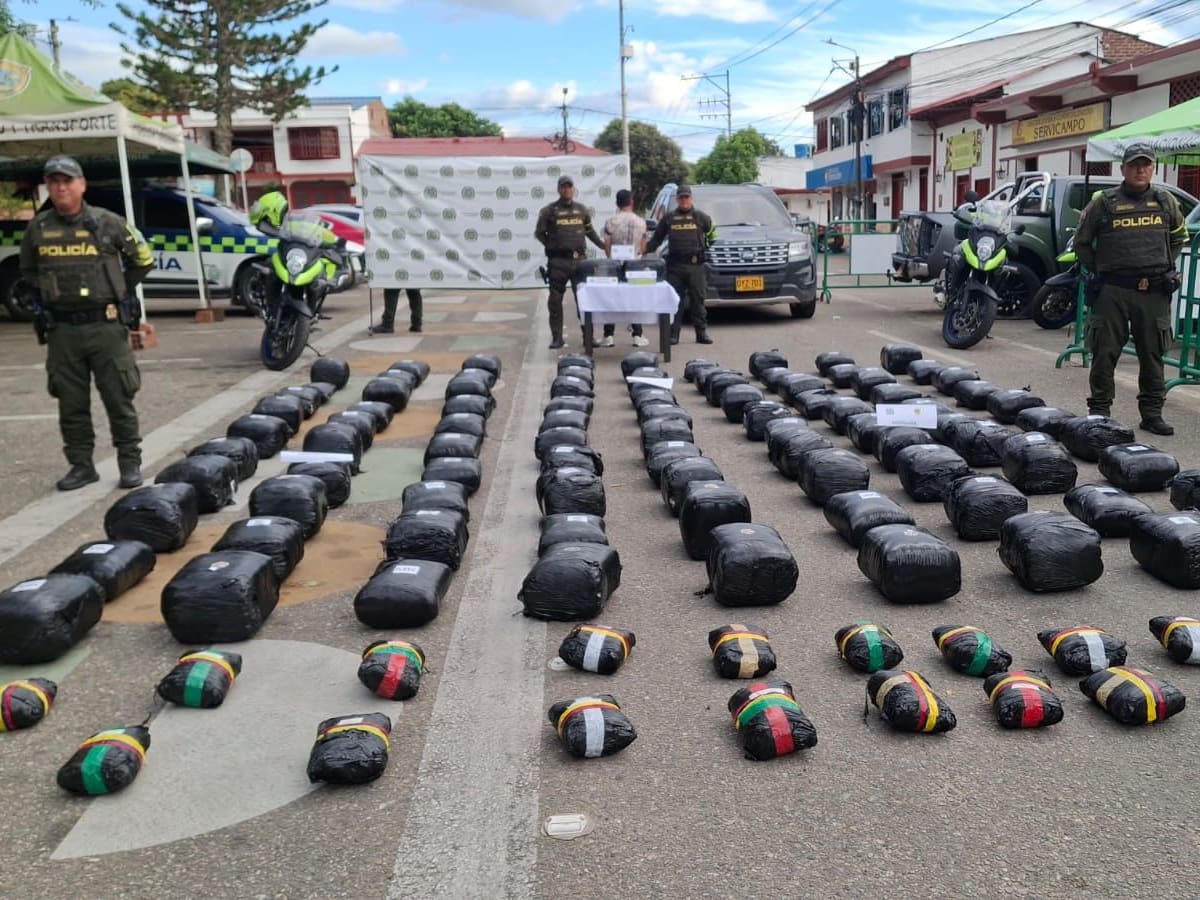 Más de media tonelada de marihuana fue incautada en vías del Huila