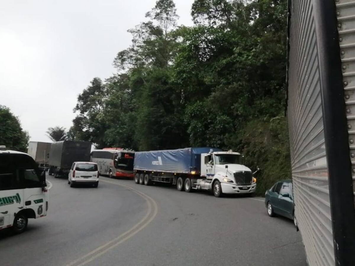 Vía la Línea habilitada pero con alto flujo vehicular