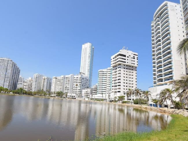 Reunión para definir soluciones al problema ambiental de El Laguito