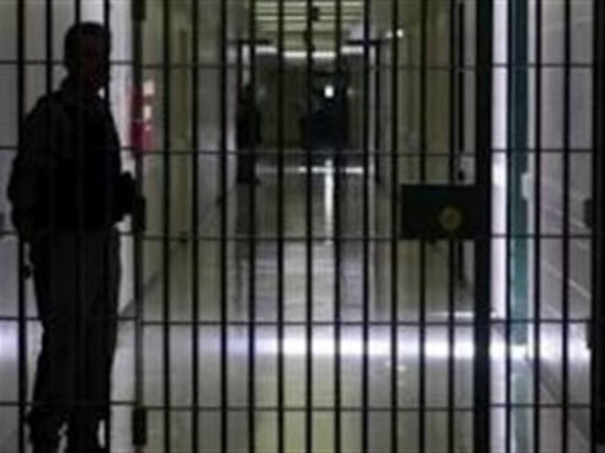 Investigan posible crimen de interno en cárcel La Modelo