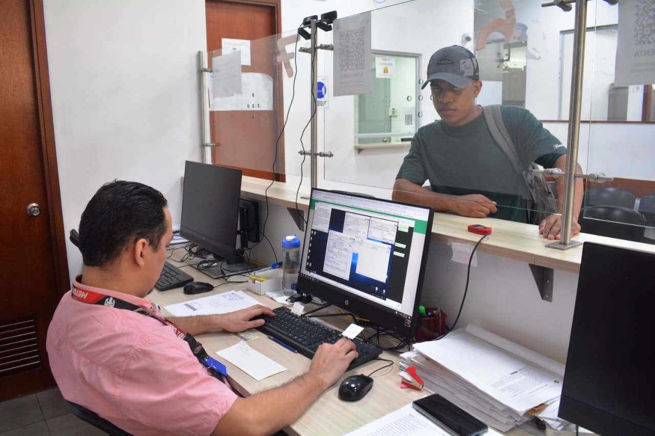 Así quedaron las tarifas de trámites y multas de tránsito para el 2026