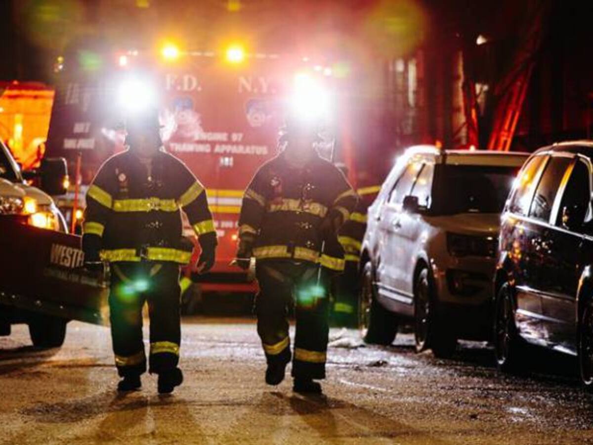 Incendio en Nueva York deja al menos 12 personas heridas