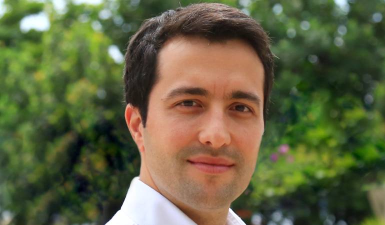 Presidente de la Agencia Nacional de Infraestructura, Dimitri Zaninovich.