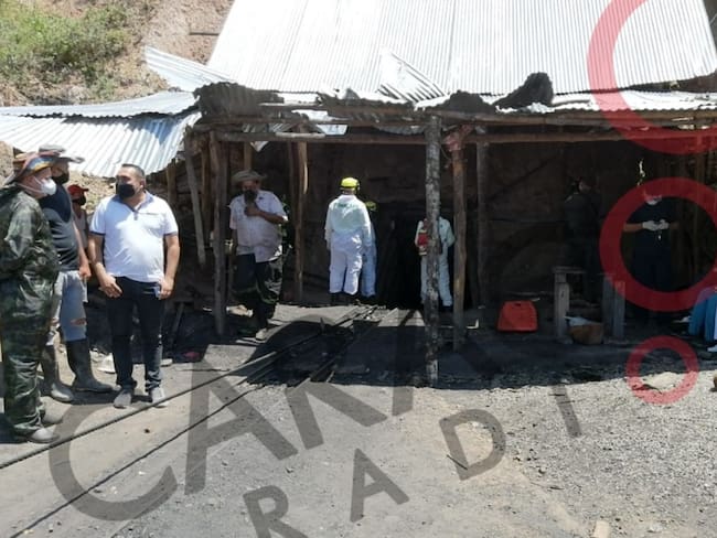 Varios muertos dejó una explosión dentro de una mina