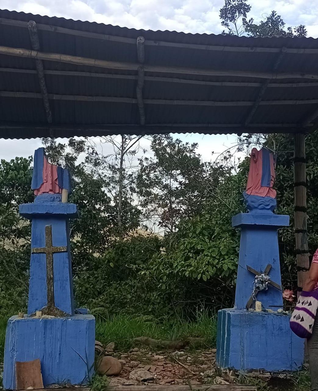 Monumentos católicos vandalizados en Granada. Foto: cortesía alcaldía de Granada.