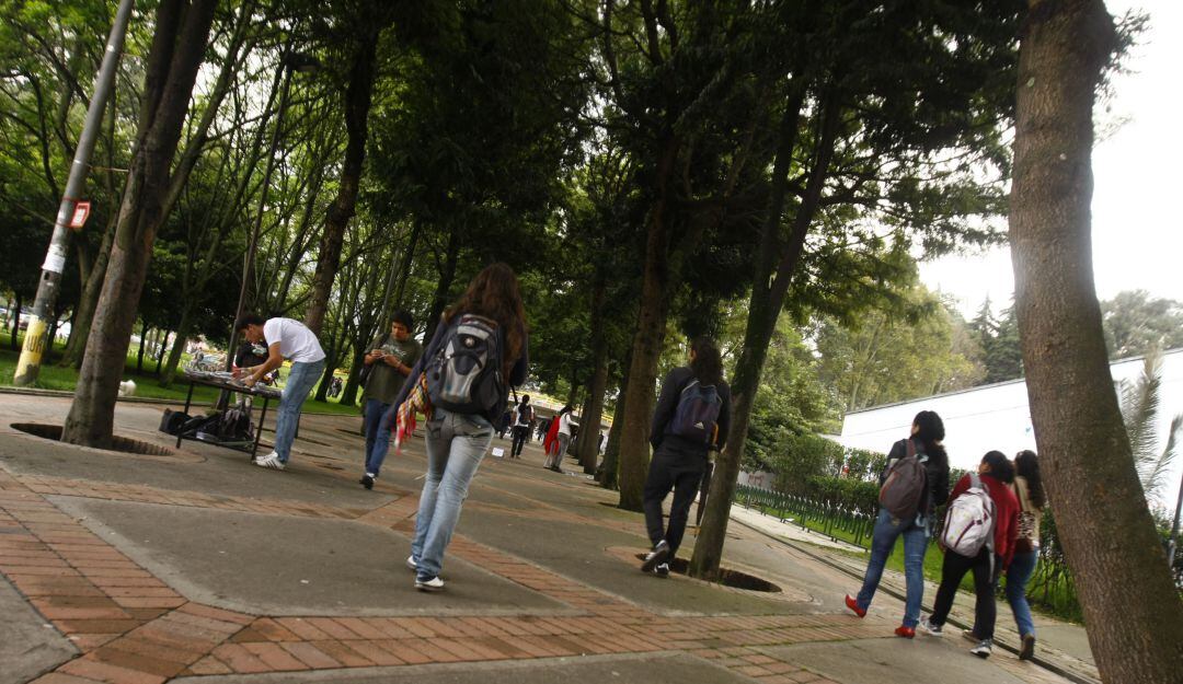 Estudiantes universitarios. Imagen de referencia