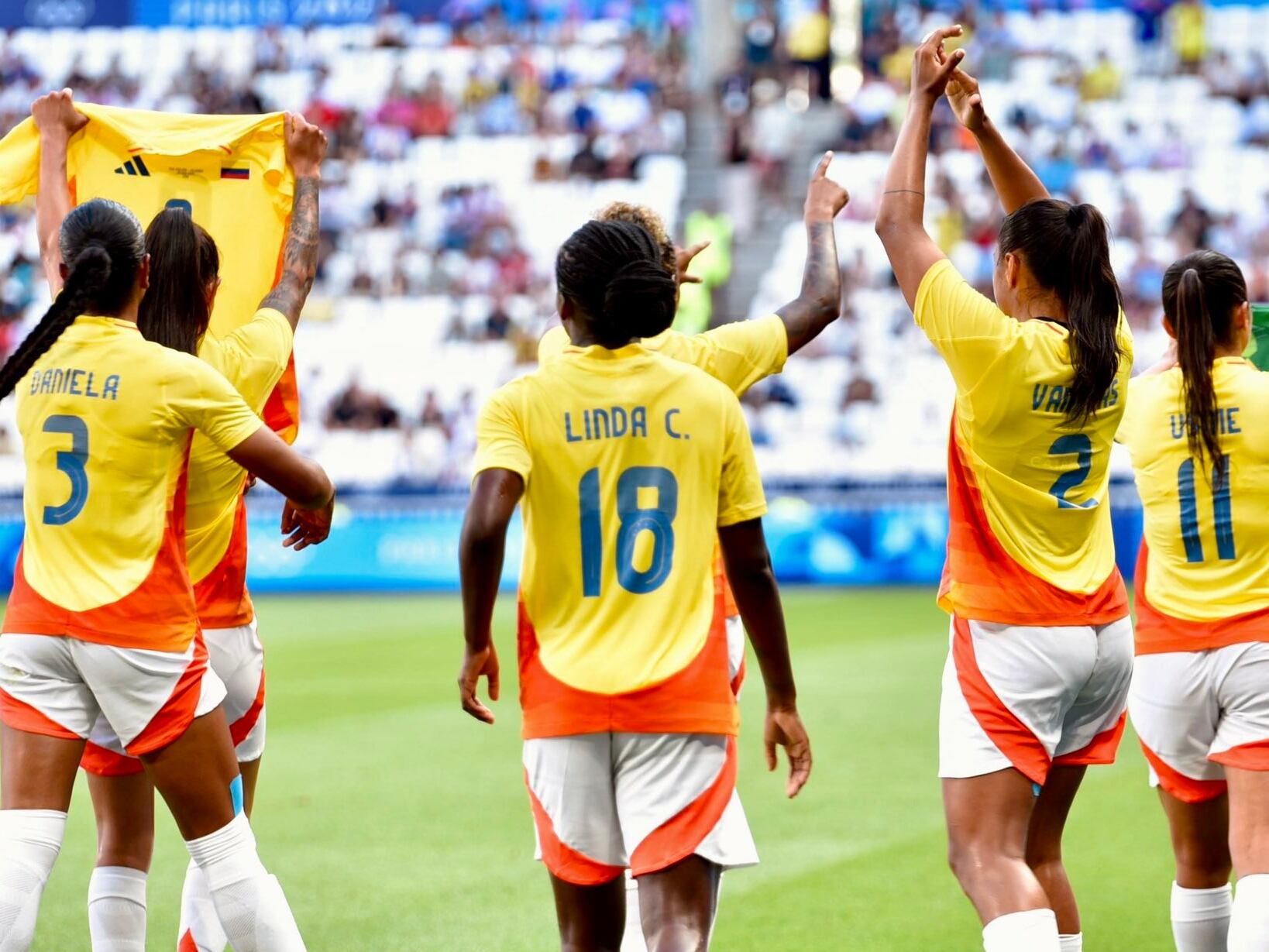 Las jugadoras de la Selección Colombia femenina festejan uno de sus dos goles ante Nueva Zelanda / FCF.