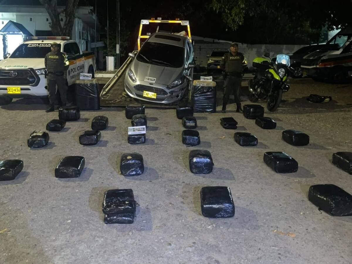 La Policía de carreteras en el Huila incautó 260 kilos de marihuana