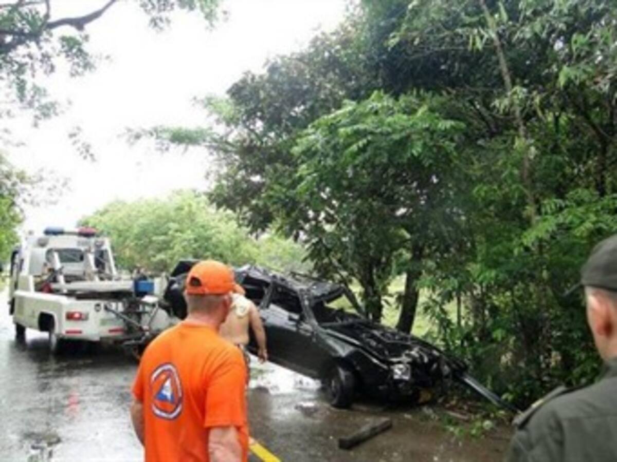 Accidente en La Conejera deja dos muertos y un herido