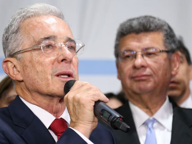 Defensa de Uribe niega que el expresidente buscara al &#039;Tuso&#039; Sierra