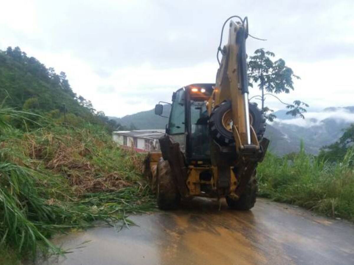 Destechamiento de casas, inundaciones y deslizamientos afectan a municipios en Caldas