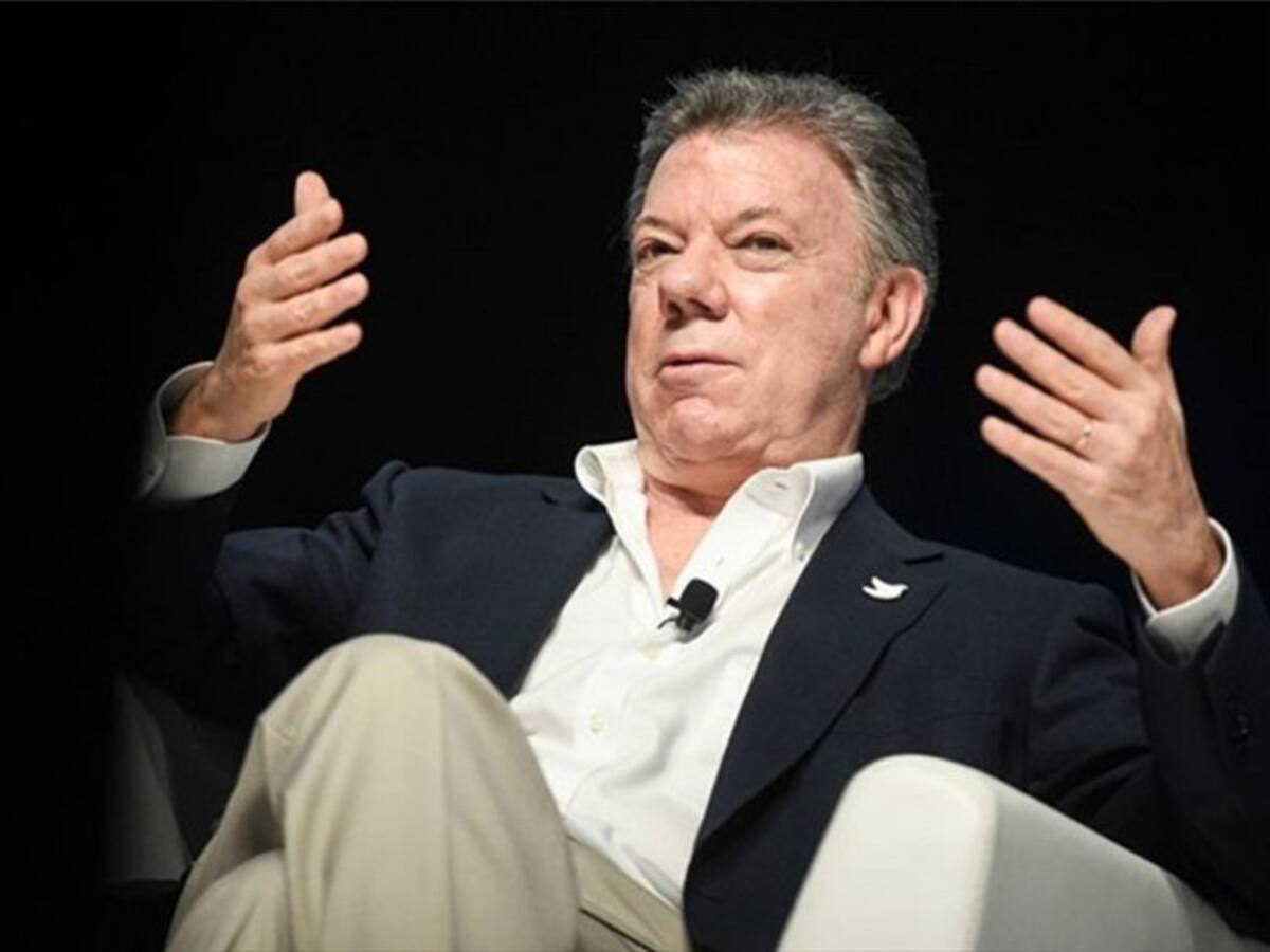 Reanudar los diálogos va a ser muy difícil: Santos sobre el Eln