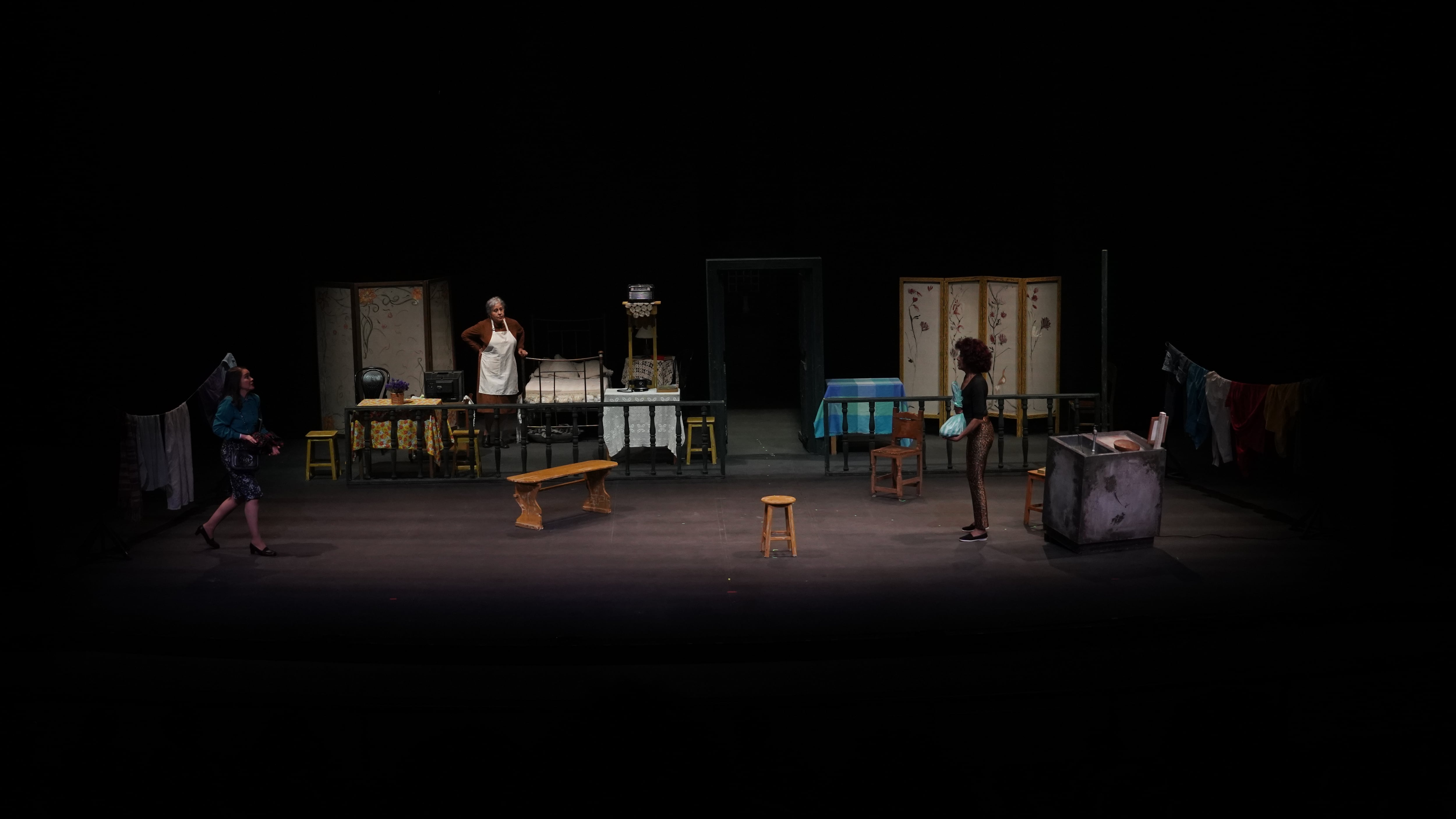 imagen de la obra de teatro "La Siempreviva" crédito: Andrea Murillo