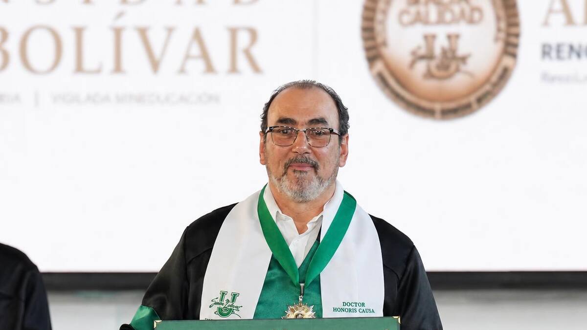 Presidente ejecutivo de CAF recibió Doctor Honoris Causa en Barranquilla