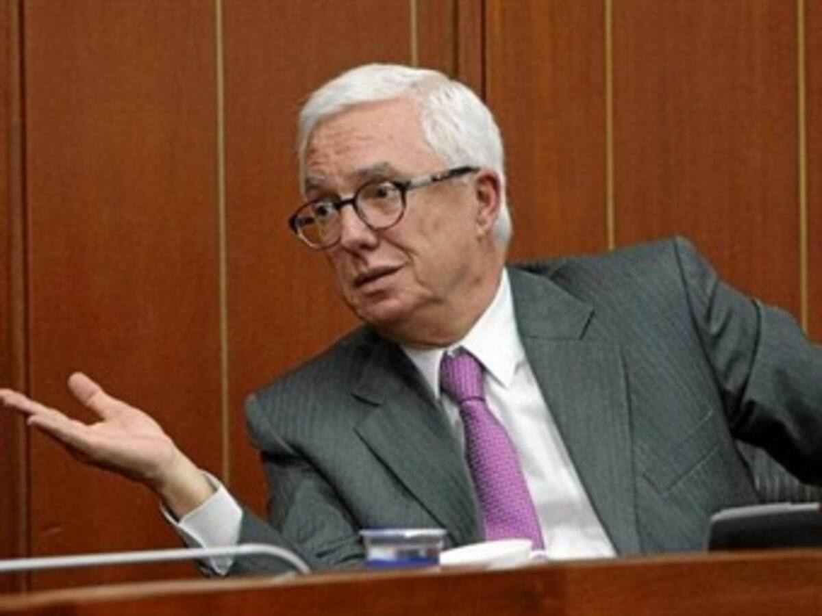 Robledo denunciará penalmente a Minagricultura y pide destituirlo