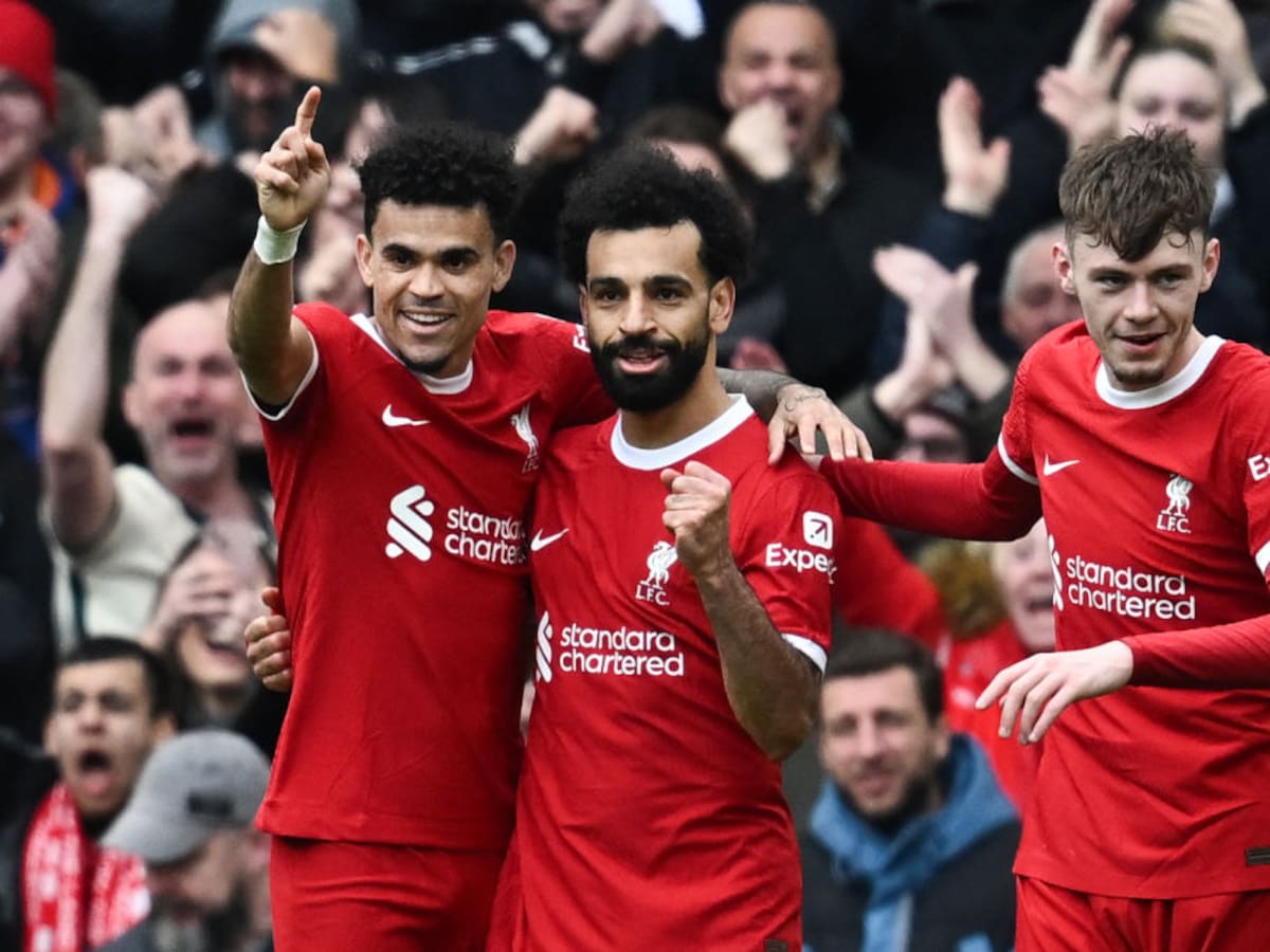 Luis Díaz brilla en remontada del Liverpool ante Brighton