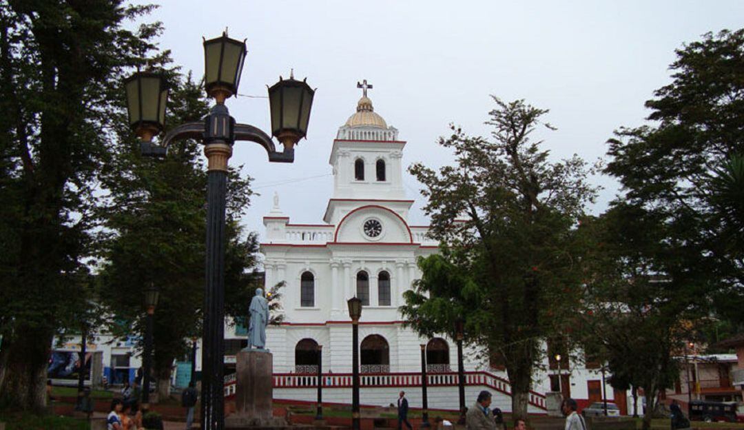 Plaza principal de Neira