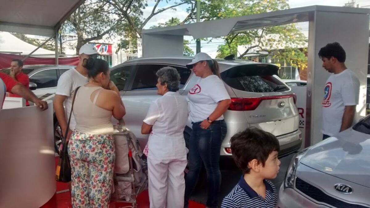 Los niños y la familia también tuvieron su espacio con actividades como taller de cometas, tiro al blanco, etc.