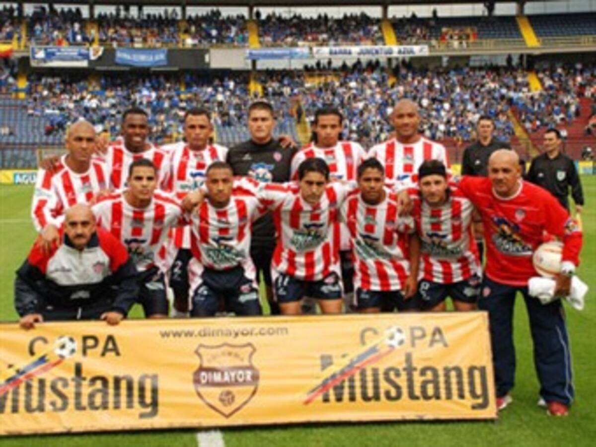 Junior nuevo líder del fútbol colombiano. Nacional se hunde en el último lugar