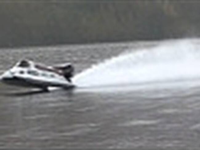 En video: susto por salto mortal a más de 200 km/h