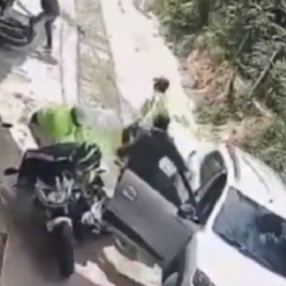 Atentado sicarial en Bucaramanga: delincuentes al parecer usaron uniformes de la policía