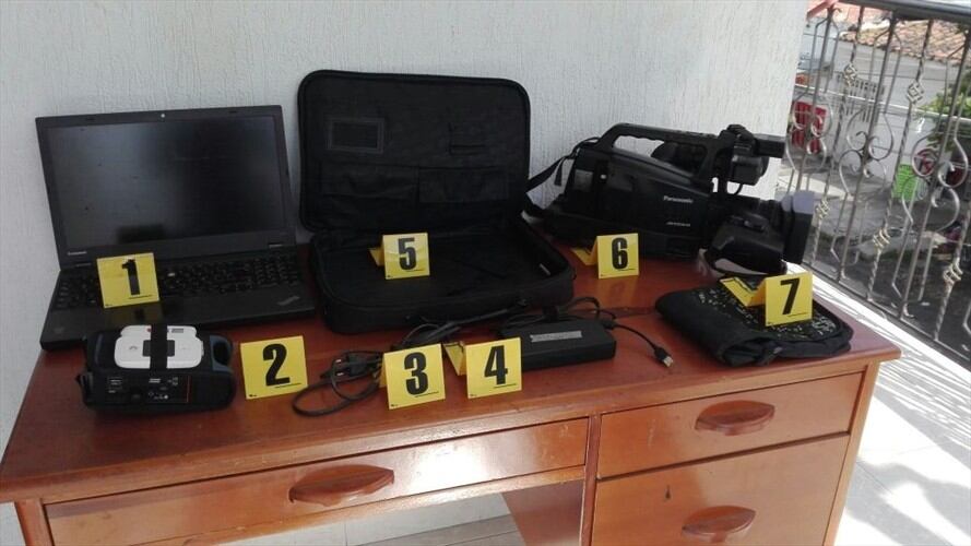 Sujetos armados asaltaron a Fredy Calvache y su hija, corresponsales del Canal Caracol y Noticias Uno, respectivamente. Foto: Policía Nacional