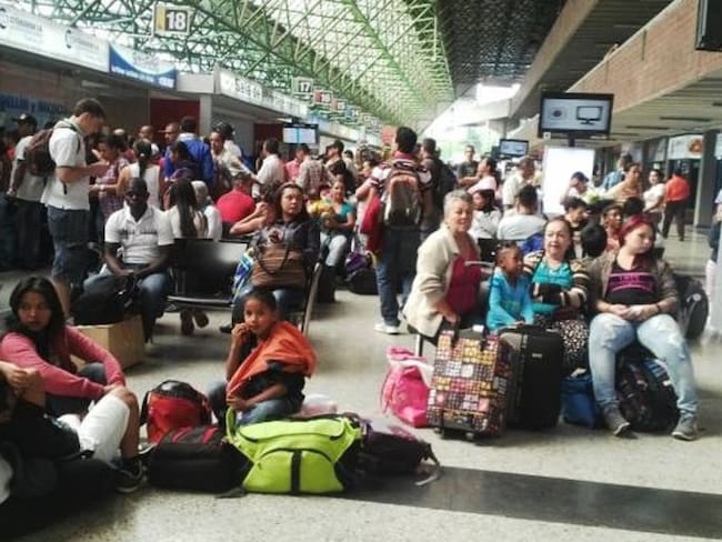 400 mil personas saldrán de Medellín por las terminales de transporte