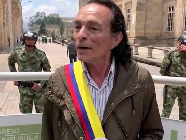 Conozca al hombre que se autoproclama como presidente de Colombia