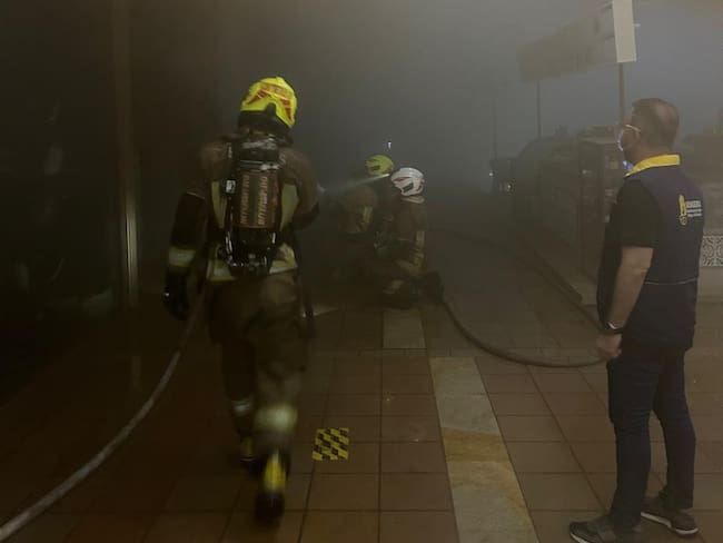 Emergencia por conato de incendio presentado en el Centro Comercial Unicentro Cúcuta. / Foto: Alcaldía Cúcuta.