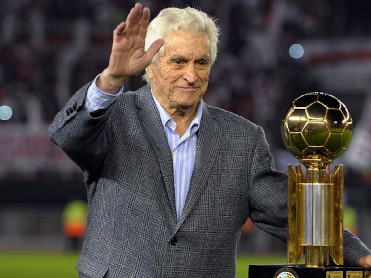 Carrizo sobre Armani: "Ya inventé todo, no pueden haber mejores"