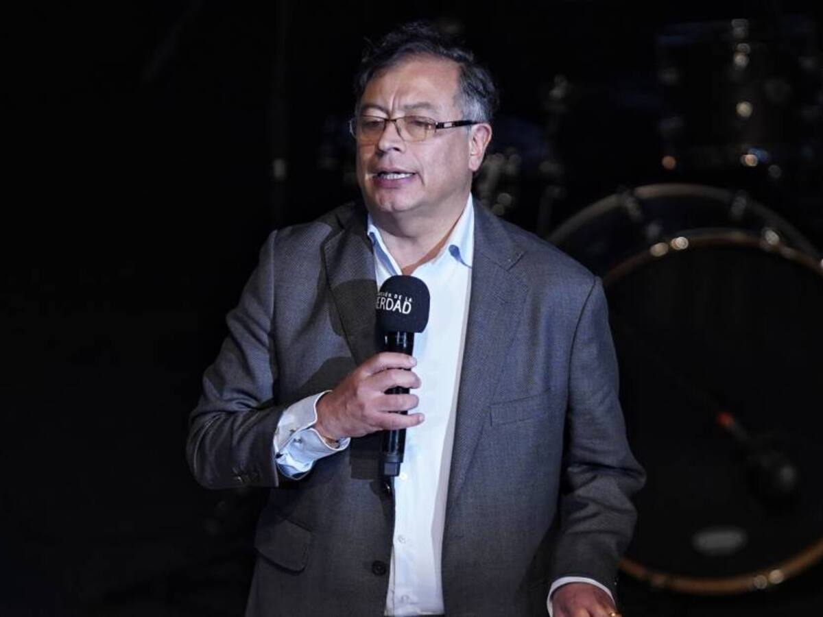 ¿Petro reversa su decisión de eliminar la Procuraduría?