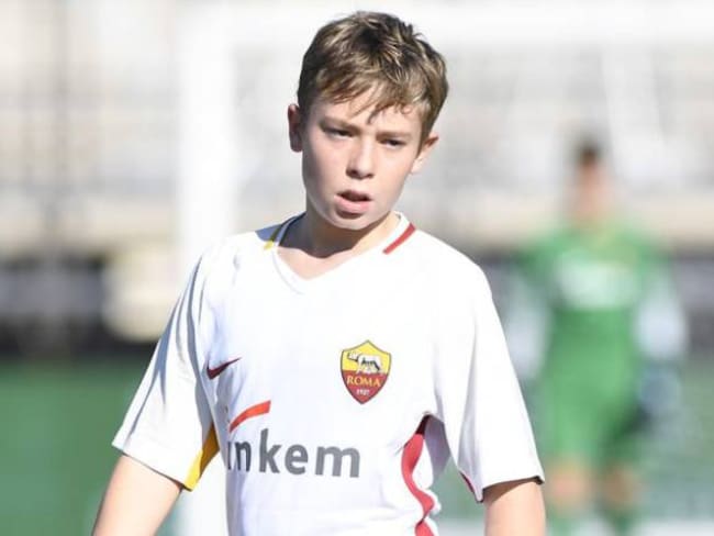 El hijo de Francesco Totti le da una lección al mundo del fútbol