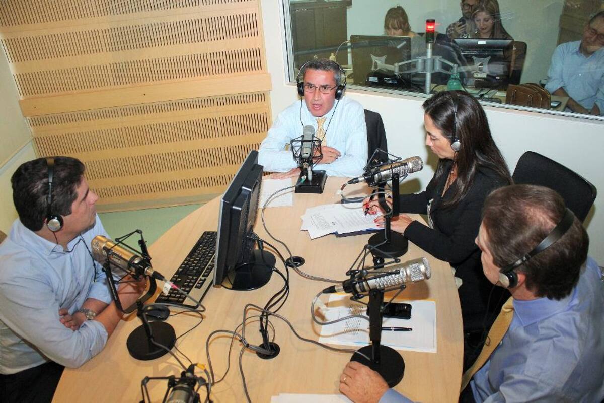 Panelistas del 13 de febrero