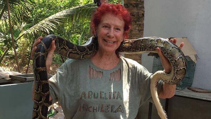 Kandy García es la abuelita mochilera