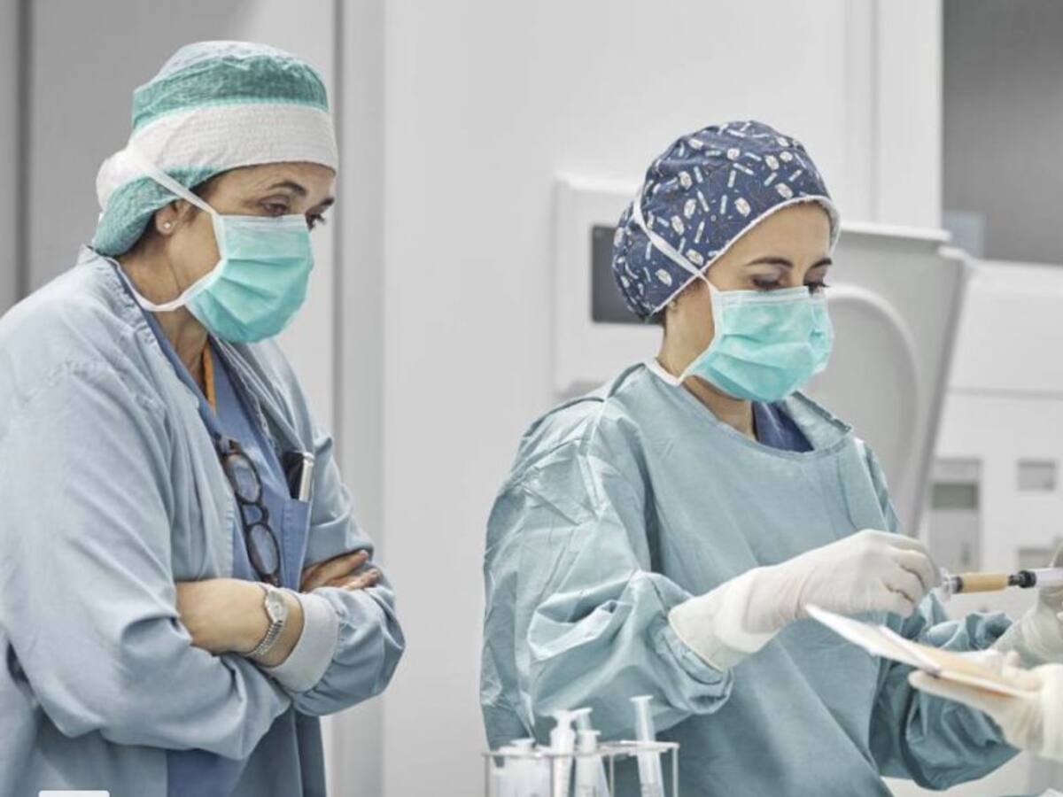 Por brotes de COVID-19 once hospitales en Antioquia tienen servicios cerrados