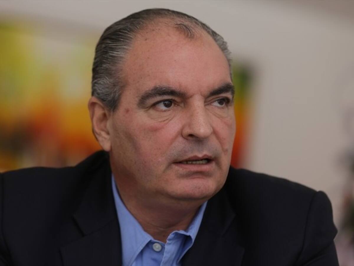 La decisión de una precandidatura presidencial la tomaré con la gente: Aurelio Iragorri