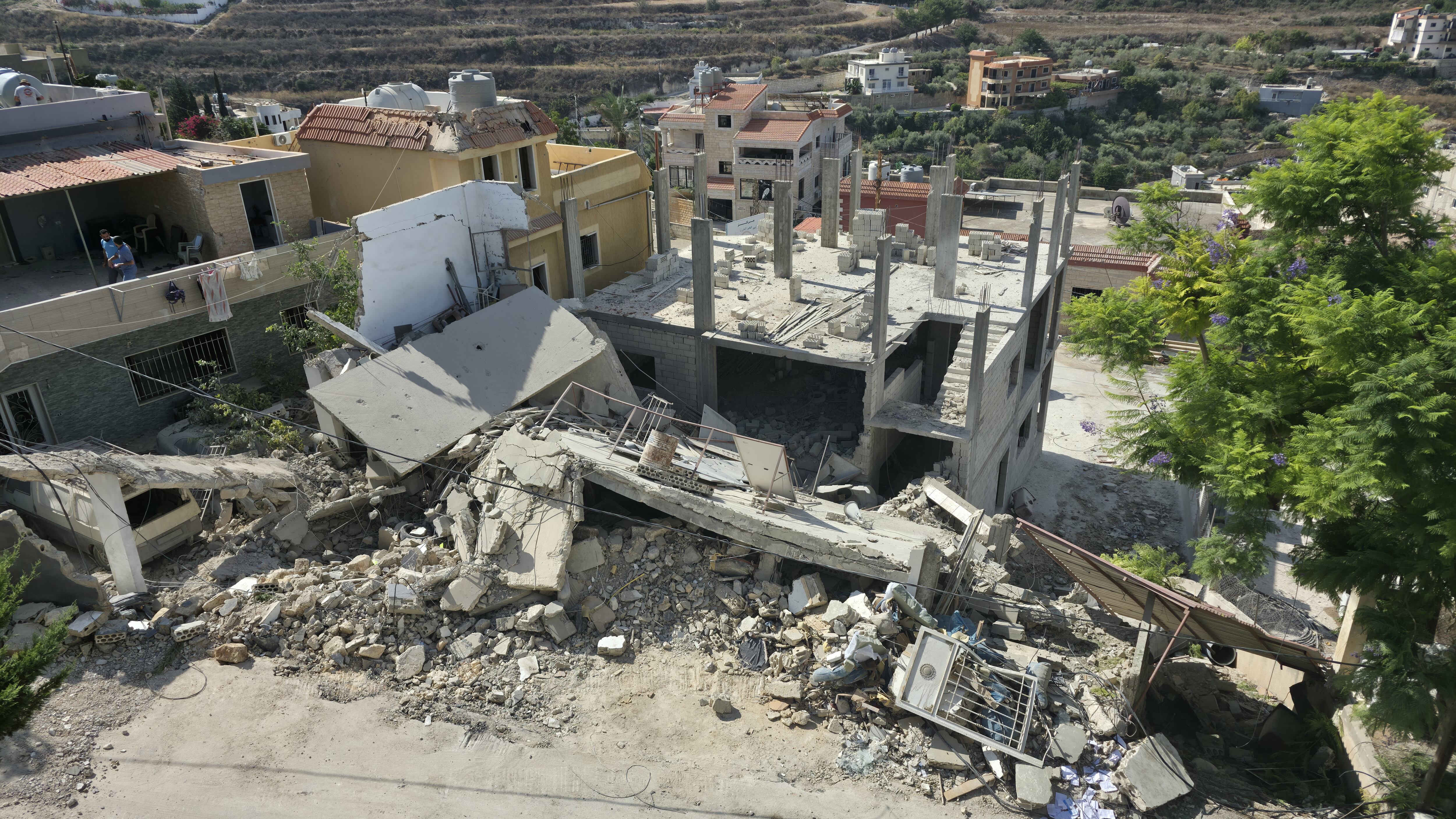 TYRE, LEBANON - SEPTEMBER 5: A building is heavily damaged following an Israeli army airstrike targeting a house in the town of Ramadiyeh, in Tyre, Lebanon, on September 5, 2026. One person killed and several others injured in the attack. (Photo by Mohamad Zanaty/Anadolu via Getty Images)