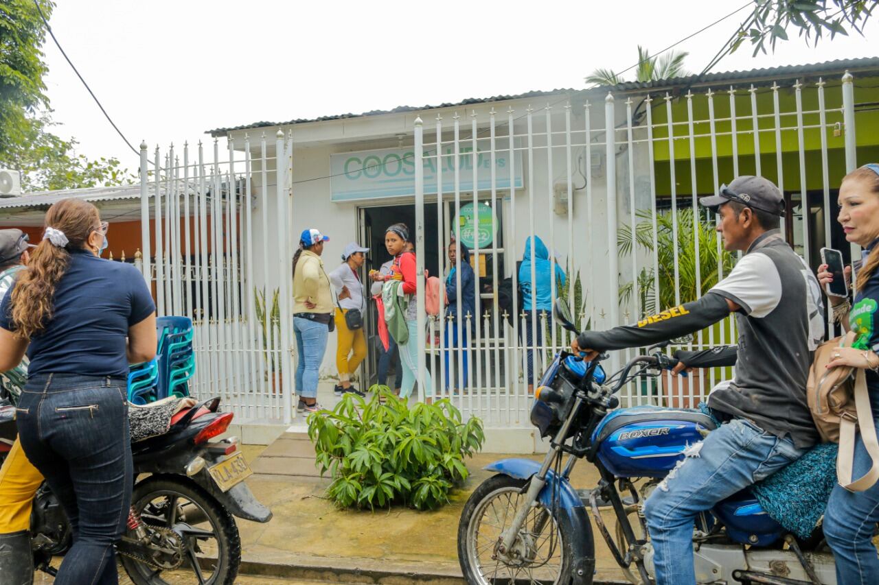 La EPS Coosalud llega a la Mojana a vacunar contra el COVID 19.