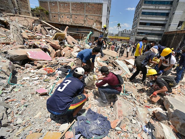 Escombros en Pereira. Foto: Gabriel Aponte / Getty Images