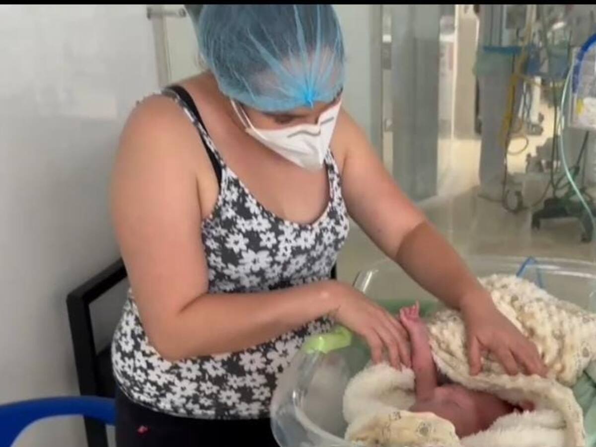 “Bebé milagro”: Hospital de Santander salvó a un prematuro extremo con 4 transfusiones de sangre