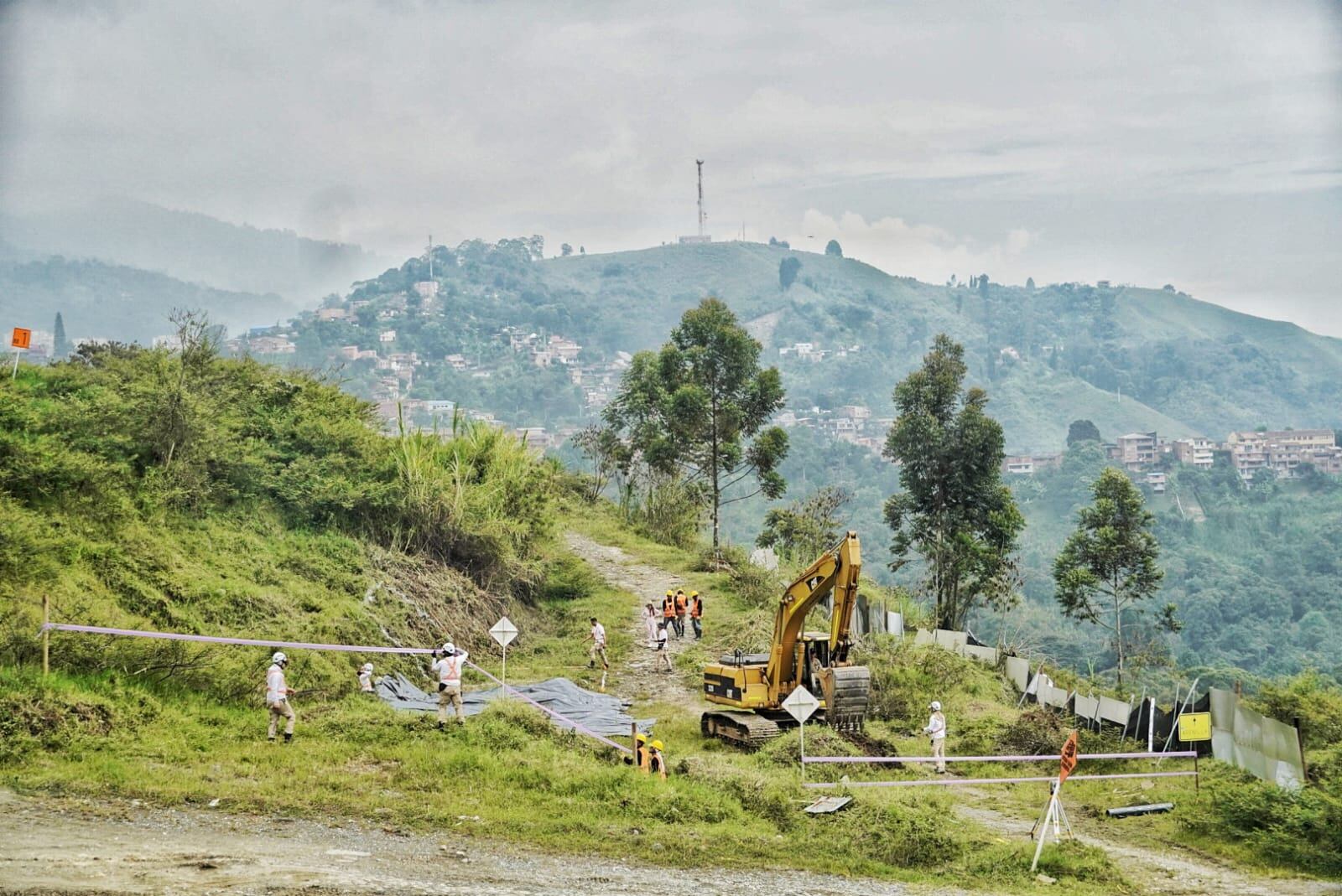 Escombrera, comuna 13 de Medellín. Foto: cortesía Alcaldía de Medellín.