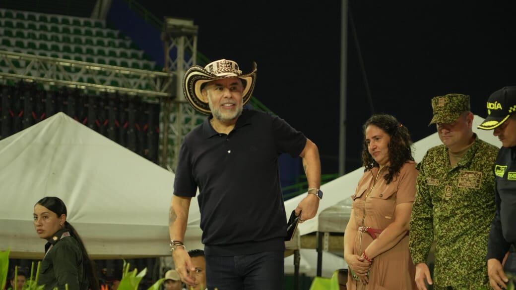 El ministro del Interior, Armando Benedetti, durante una visita en Sincelejo.