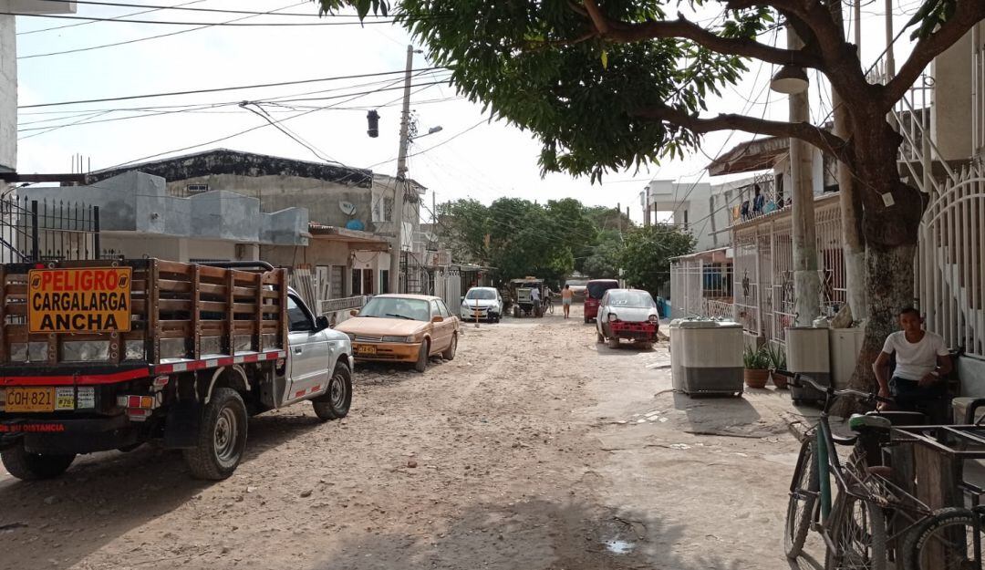 Calle que no ha sido pavimentada. 