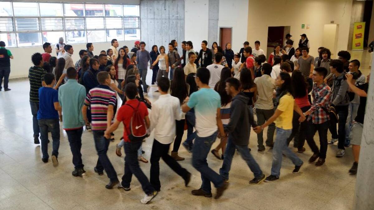 Taller 'Fundacion Mi Sangre' con los estudiantes de la Institución Educativa Aquilino Bedoya y la Institución Educativa Mundo Nuevo.
