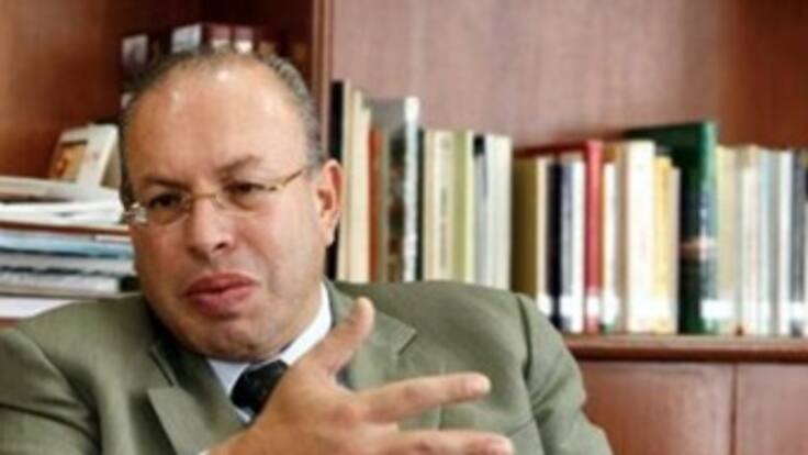 Registrador Nacional acepta que creó una empresa dedicada a asesorar políticos que se 'queman'