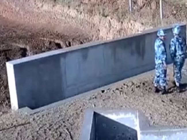 Impresionante video donde Cadete manipula una granada y casi pierde la vida