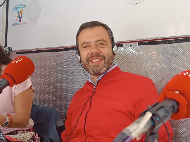 “Habría infiltrados e interceptaciones en nuestra campaña”: Carlos Fernando Galán