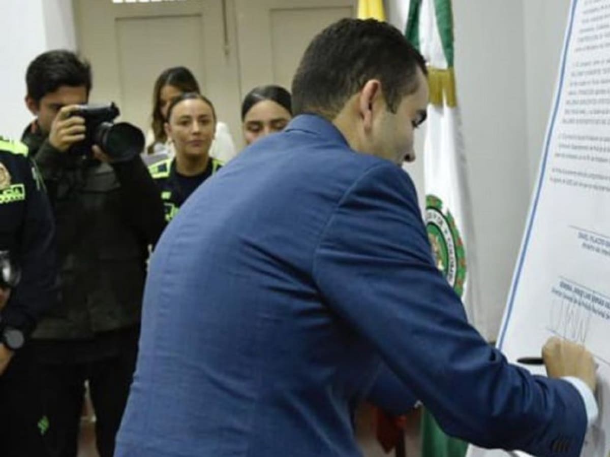 Firmaron acta de inicio para obras del comando de policía en Arjona