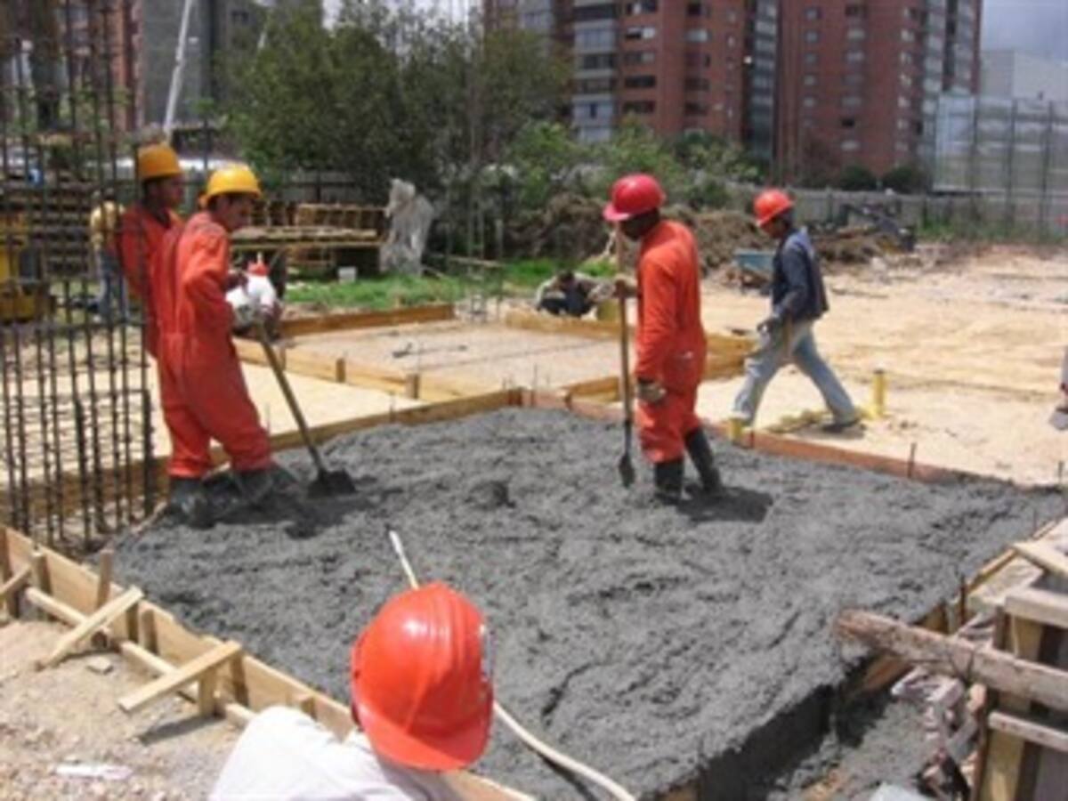 Contratistas piden 234 mil millones de pesos adicionales para terminar obras en Bogotá